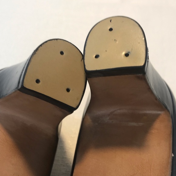 Salvatore Ferragamo leather heel pumps, shoes high end name brand - Picture 10 of 17